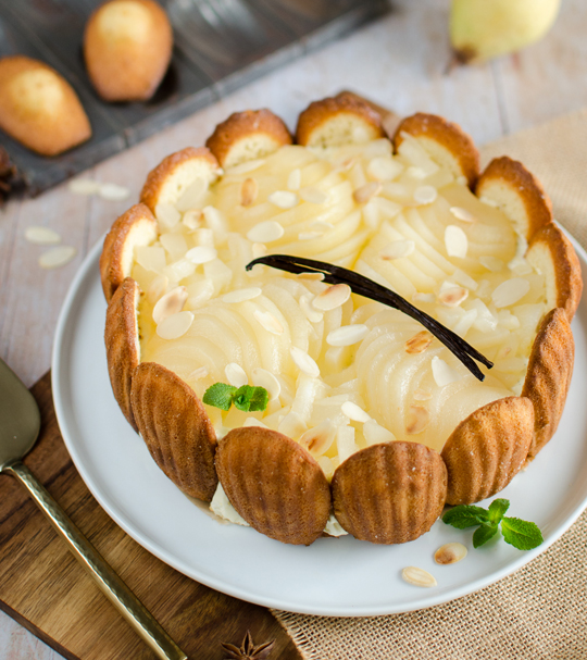 Charlotte aux Poires et Madeleines