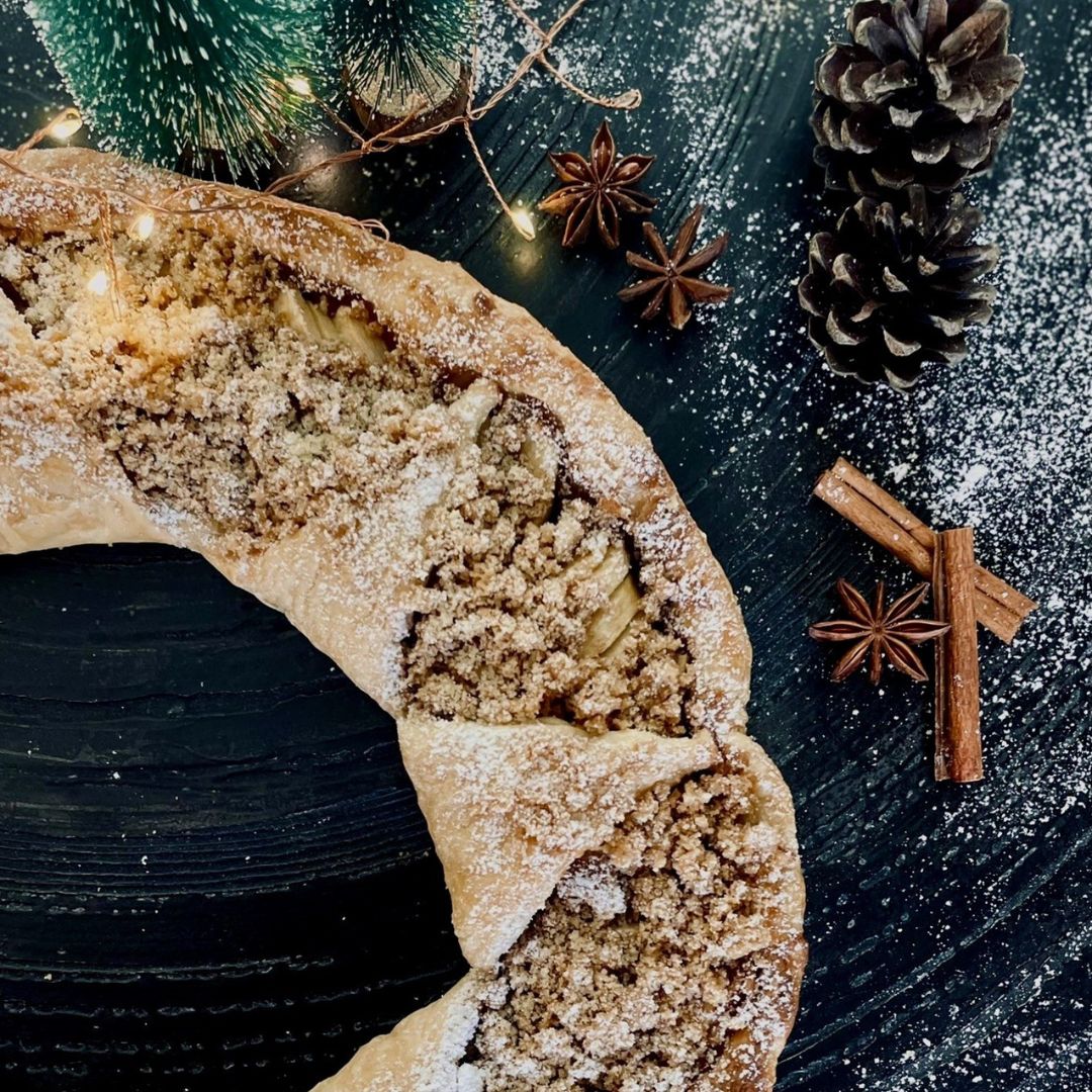 Couronne feuilletée pommes, spéculoos et épices de Noël