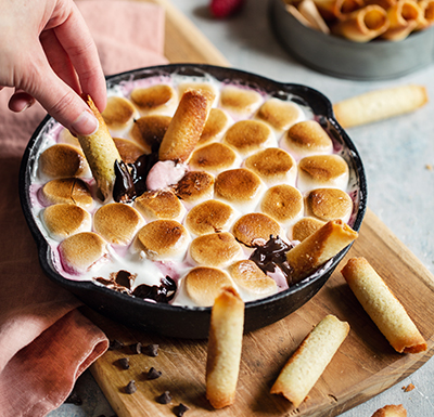 S'mores dip et biscuits cigarette 