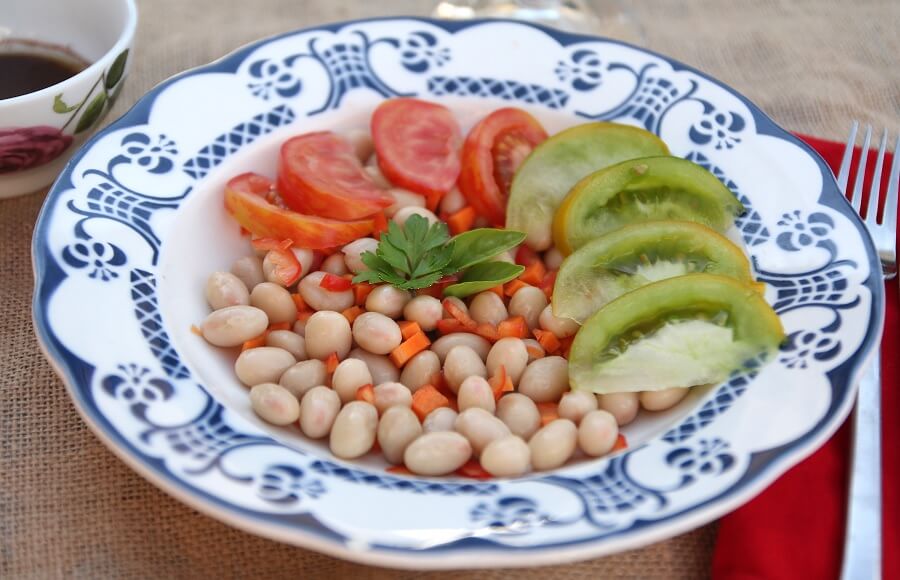 cocos de paimpol et tomates en salade